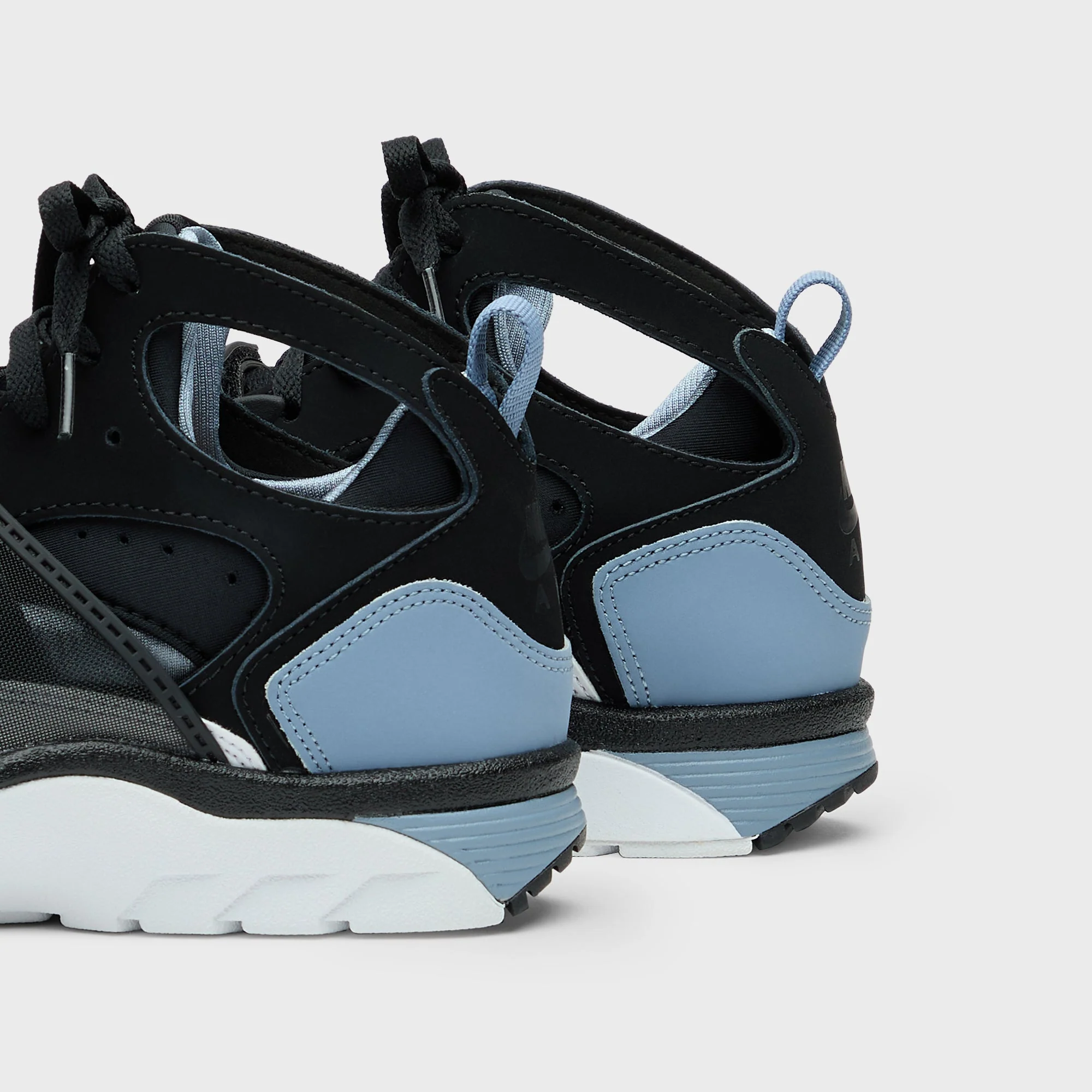 Nike Air Trainer Huarache - Black / Cool Blue / White - Image 3