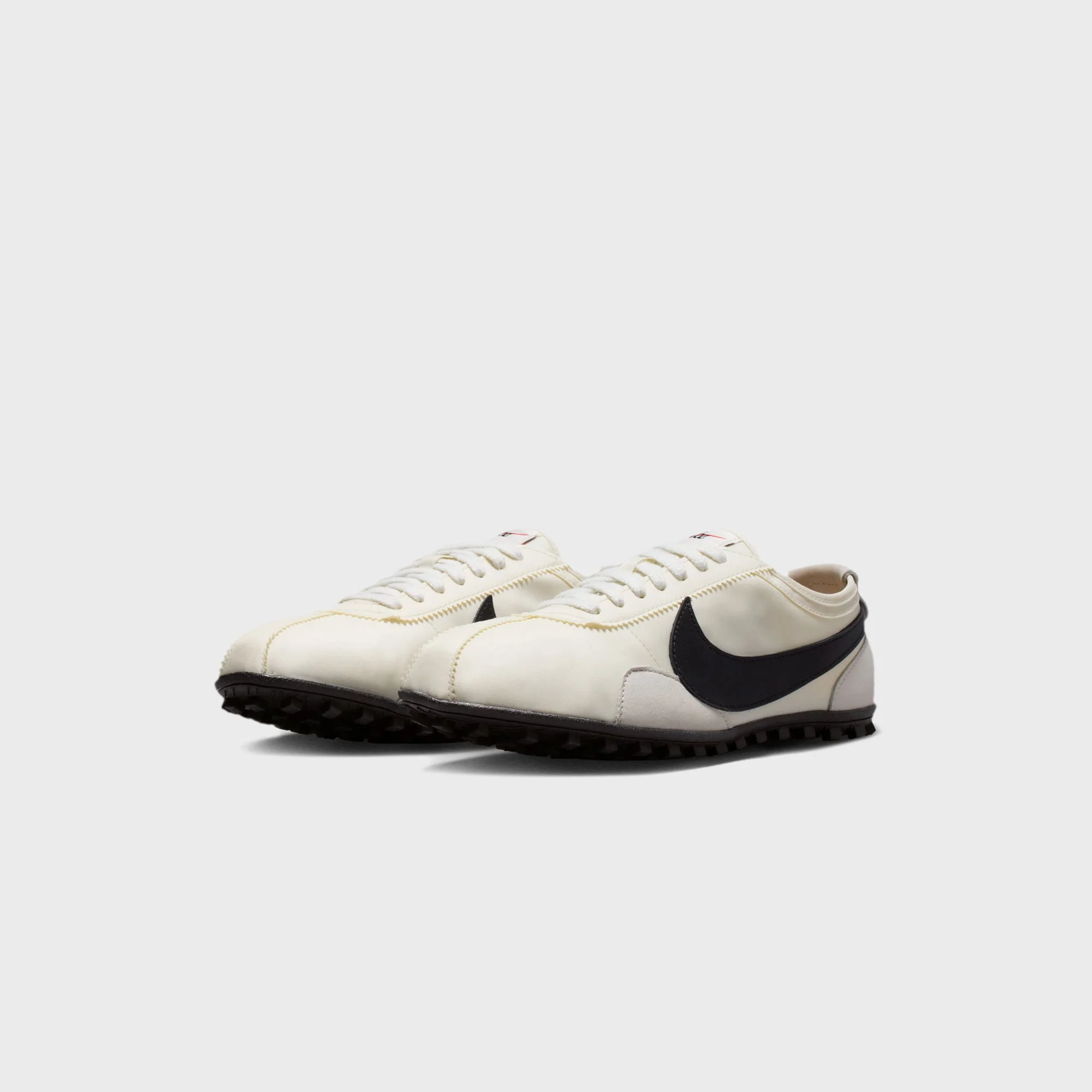 Nike WMNS Moon Shoe - Soft Pearl / Black - Image 2
