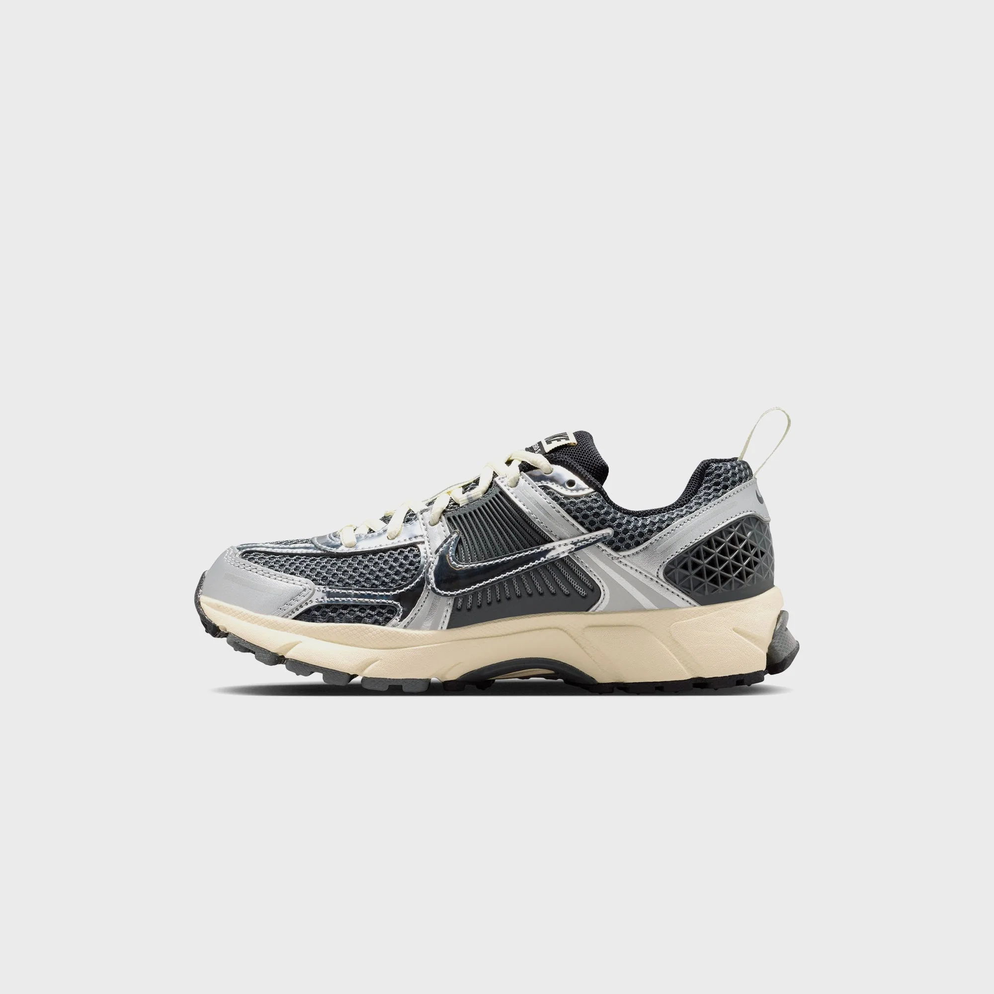 Nike GS Vomero 5 - Iron Grey / Chrome / Metallic Silver - Image 3