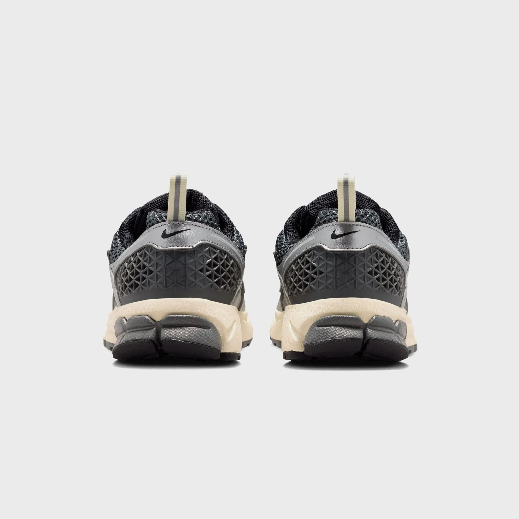 Nike GS Vomero 5 - Iron Grey / Chrome / Metallic Silver - Image 6