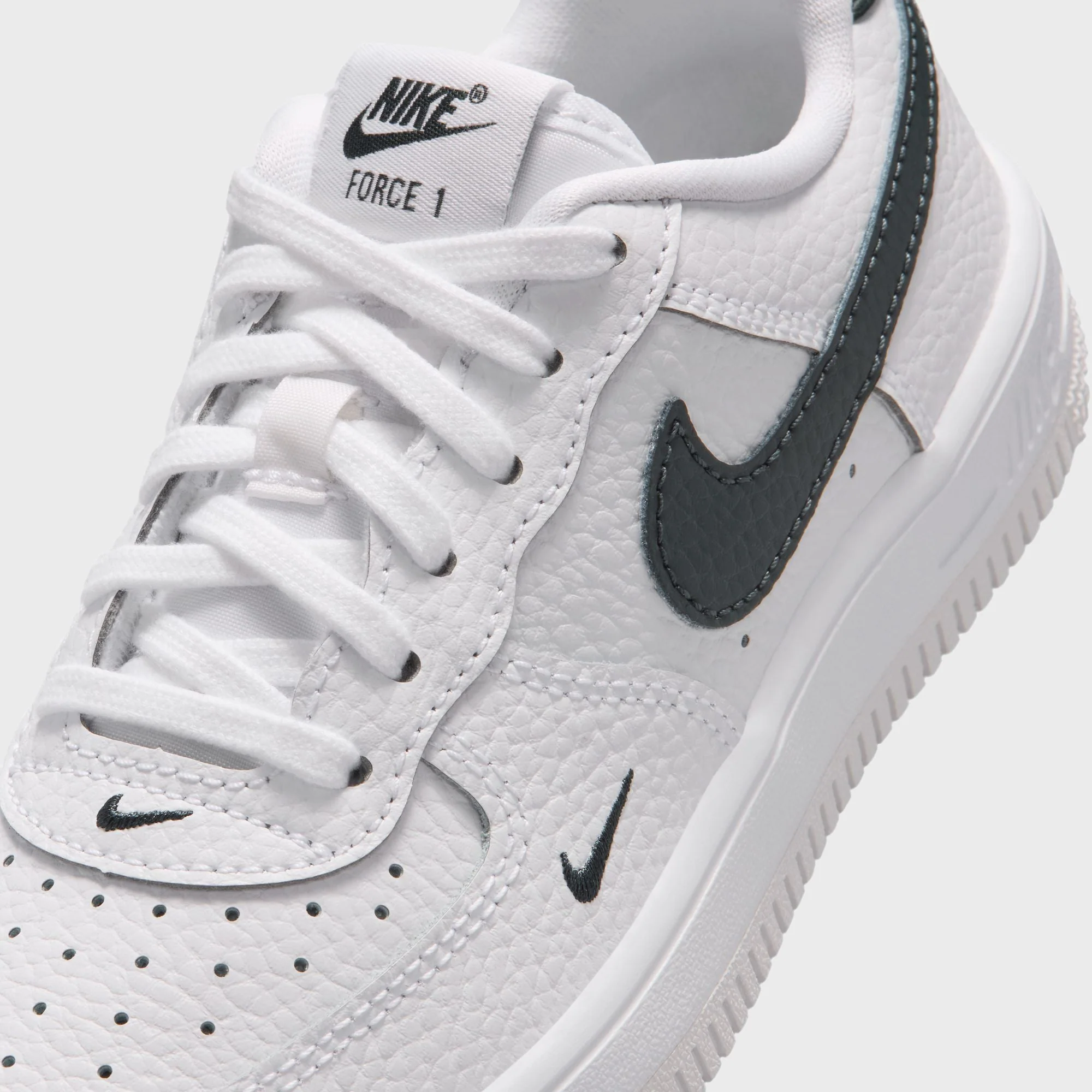 Nike PS Force 1 Low - White / Seaweed - Image 6