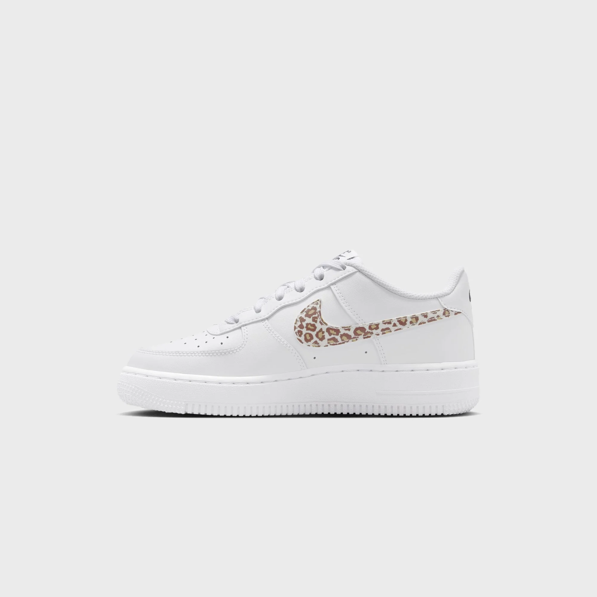 Nike GS Air Force 1 Low - White / Black - Image 3