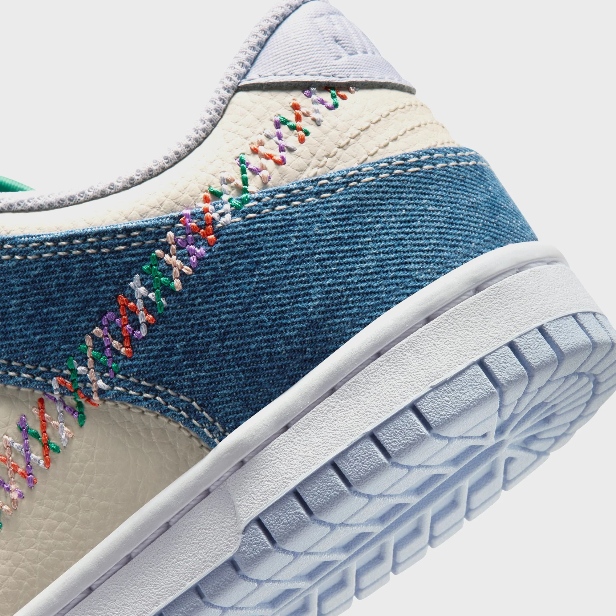 Nike GS Dunk Low - Soft Pearl / Blue Denim / Midnight Navy / Multicolor - Image 7