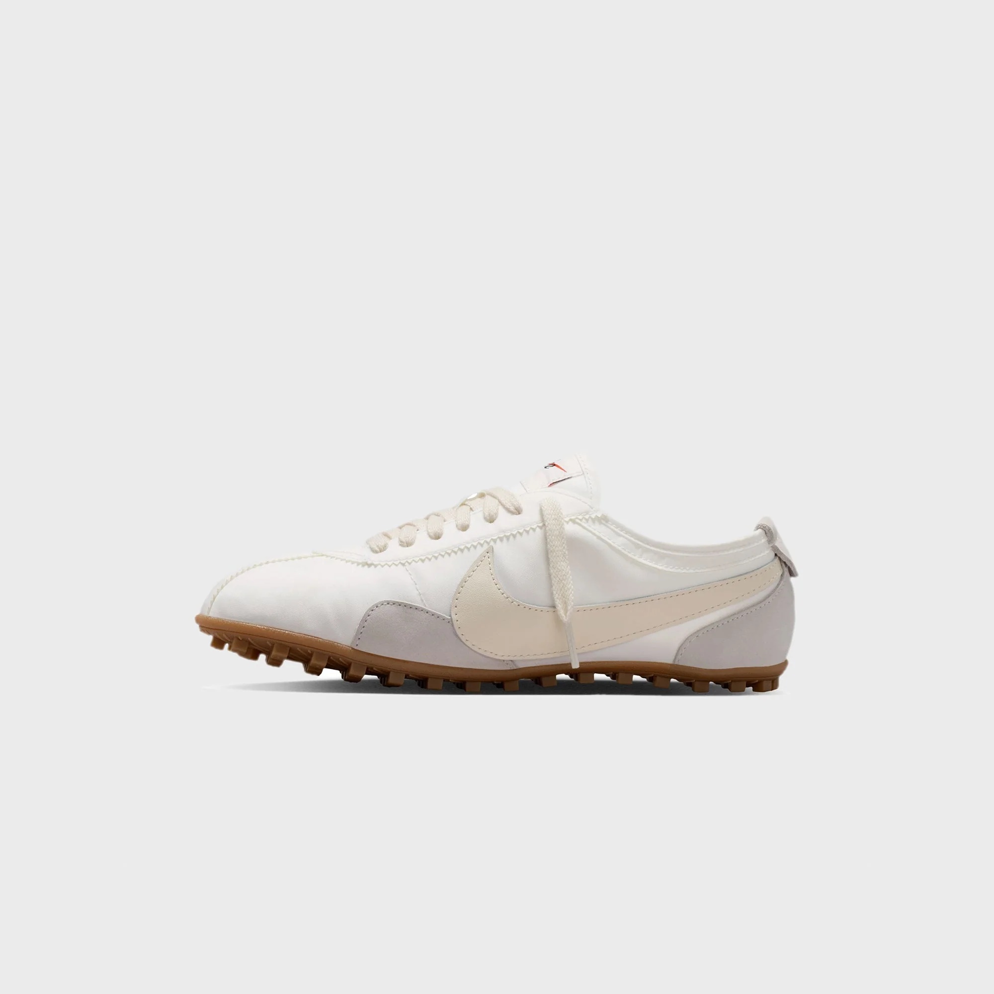 Nike WMNS Moon Shoe OG - Summit White / Gum Light Brown / Soft Pearl - Image 3