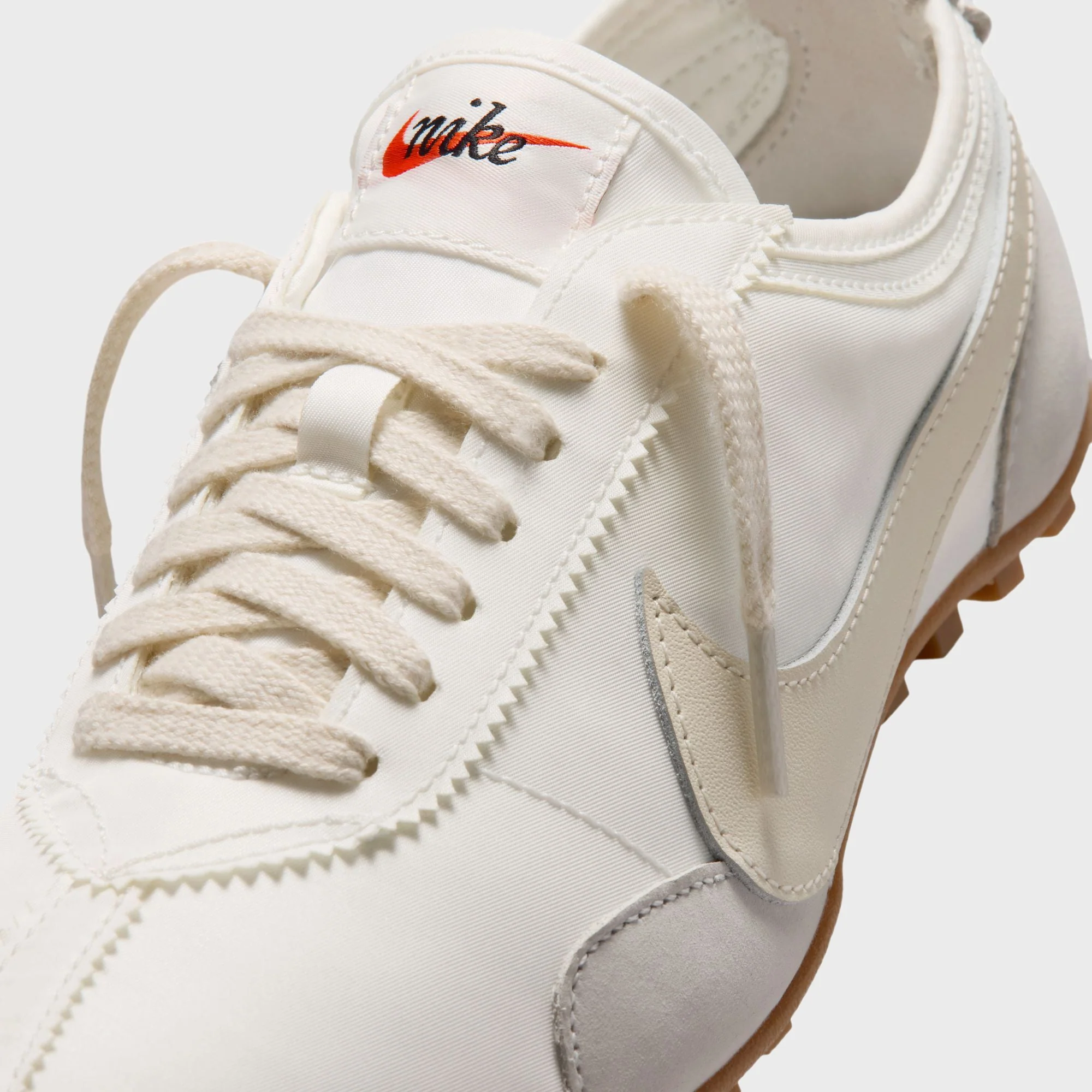 Nike WMNS Moon Shoe OG - Summit White / Gum Light Brown / Soft Pearl - Image 6