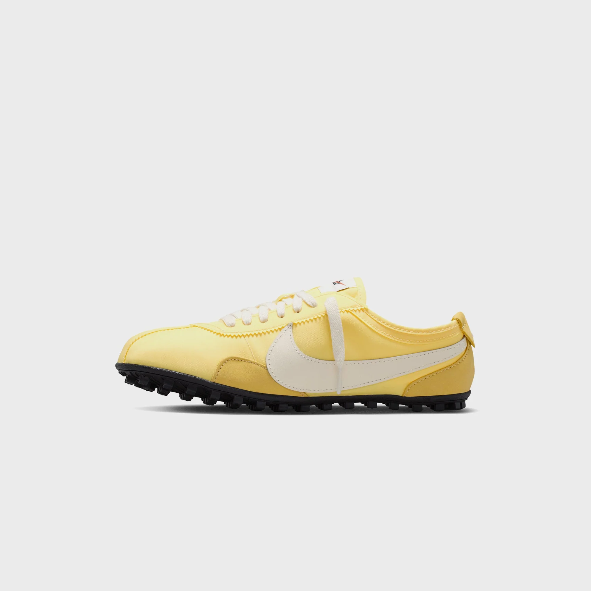 Nike WMNS Moon Shoe OG - Soft Yellow / Black / Soft Pearl - Image 3