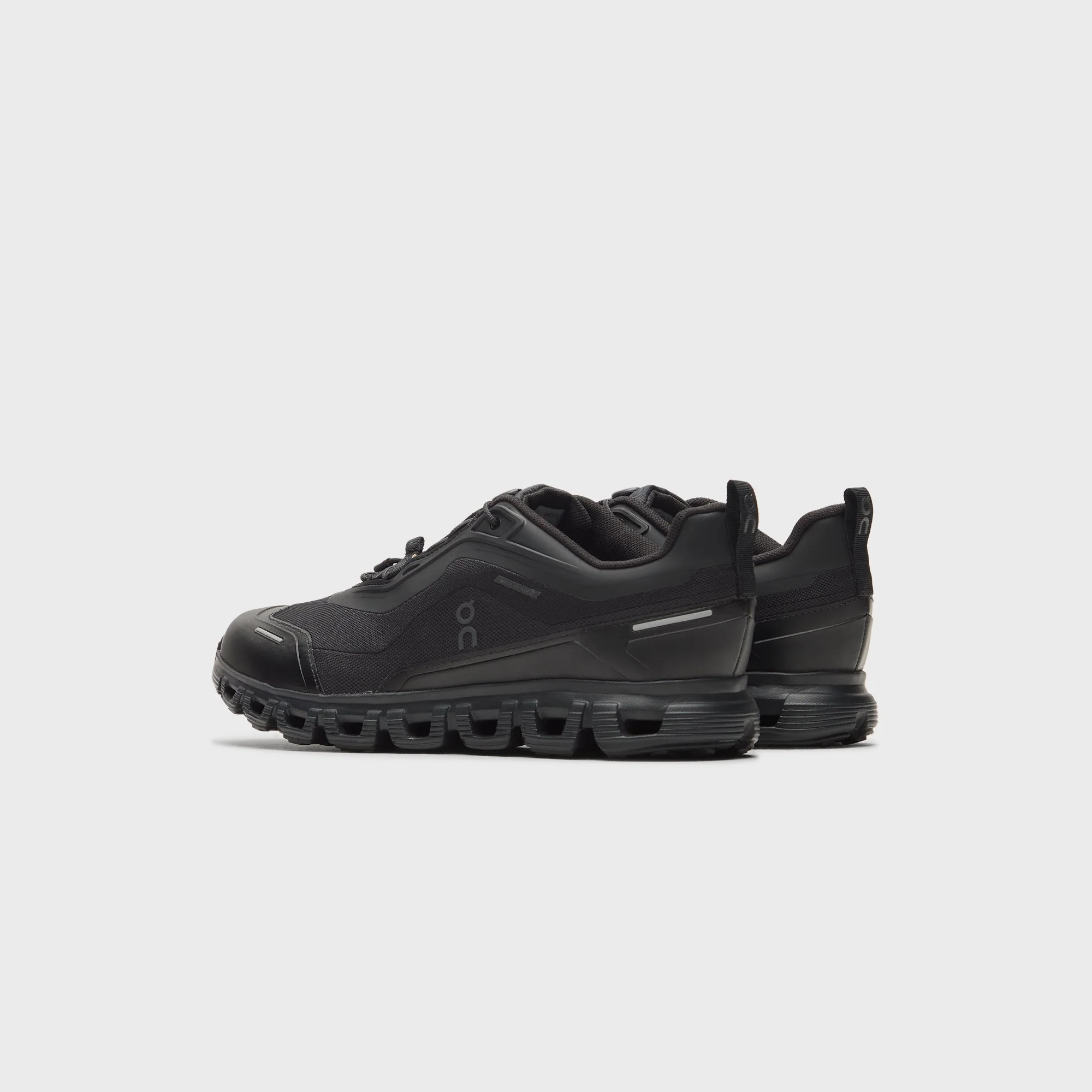 On Running Cloud 6 - Black / Black - Image 4