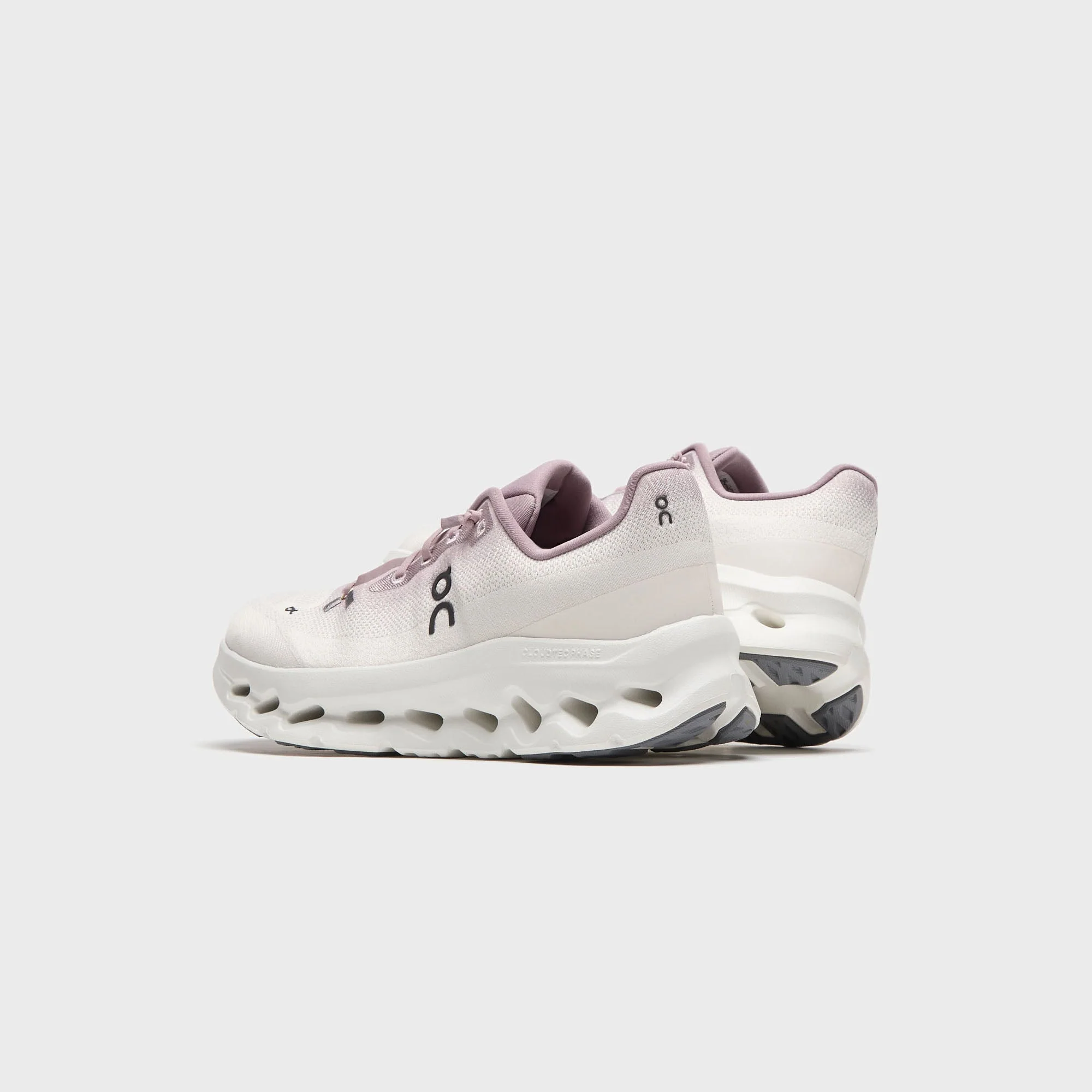 On Running WMNS Cloudtilt - Heron / Dew - Image 3