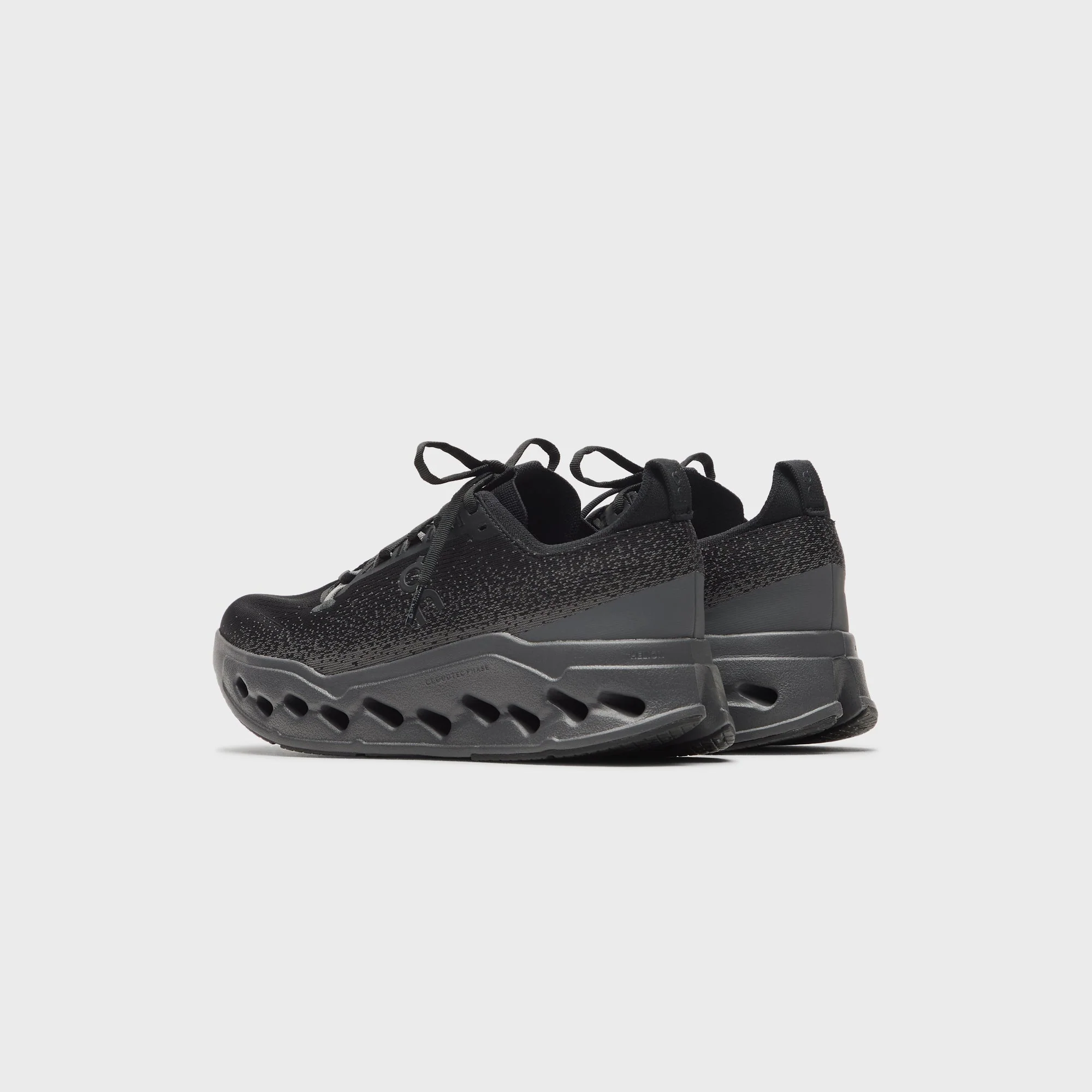 On Running WMNS Cloudsurfer Max - Black / Eclipse - Image 4