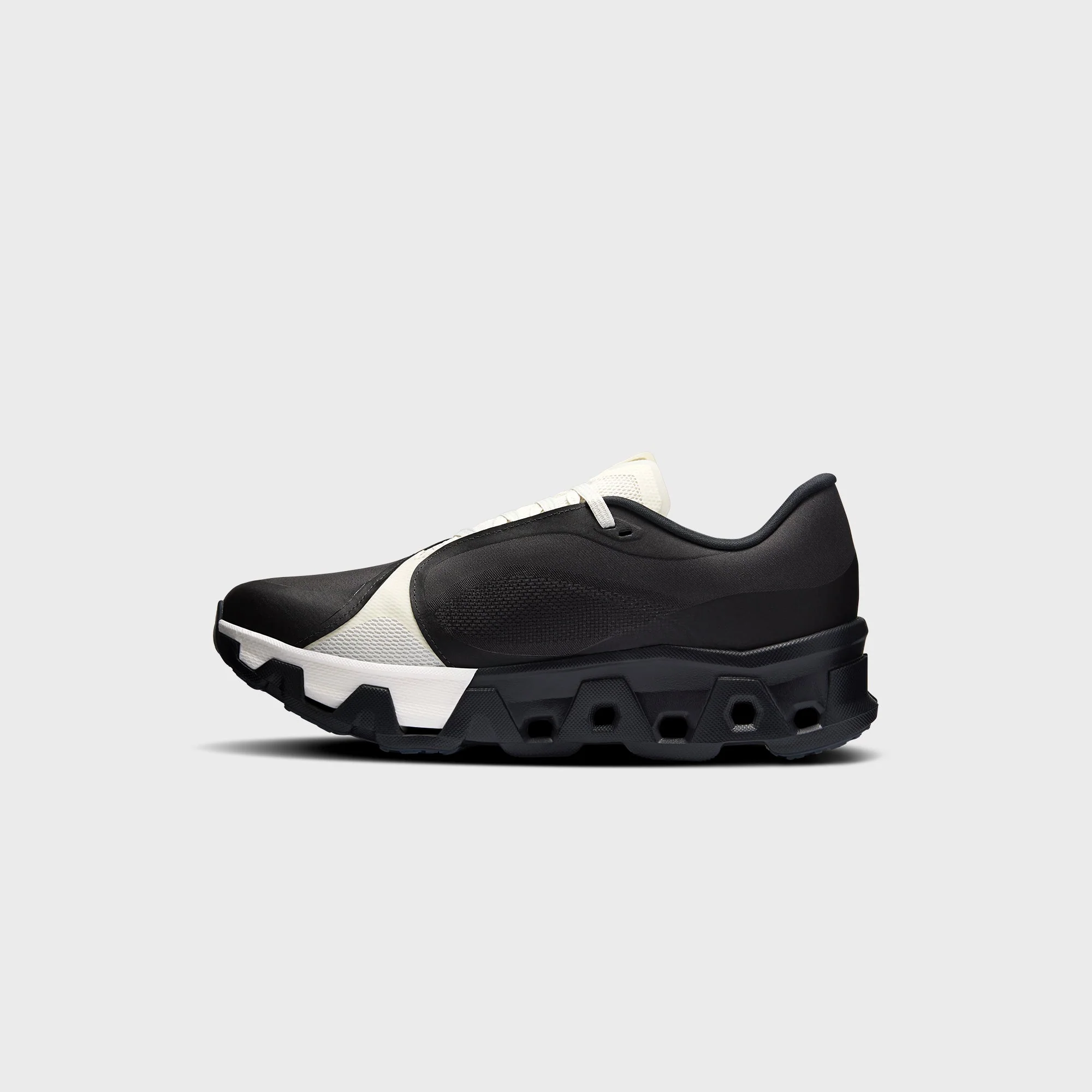 On Running x Post Archive Faction Cloudmonster Hyper PAF - Black - Image 3