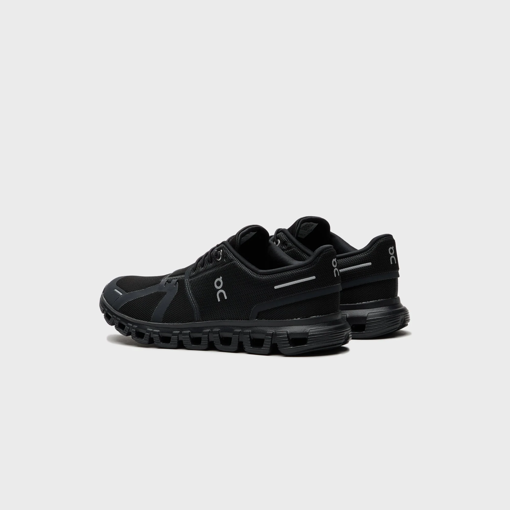 On Running WMNS Cloud 6 - Black - Image 4