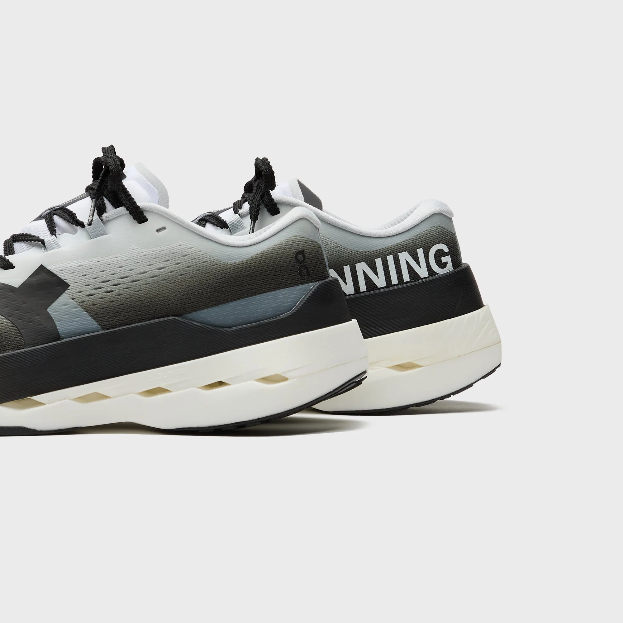 On Running WMNS Cloudboom Max - White / Black - Image 3