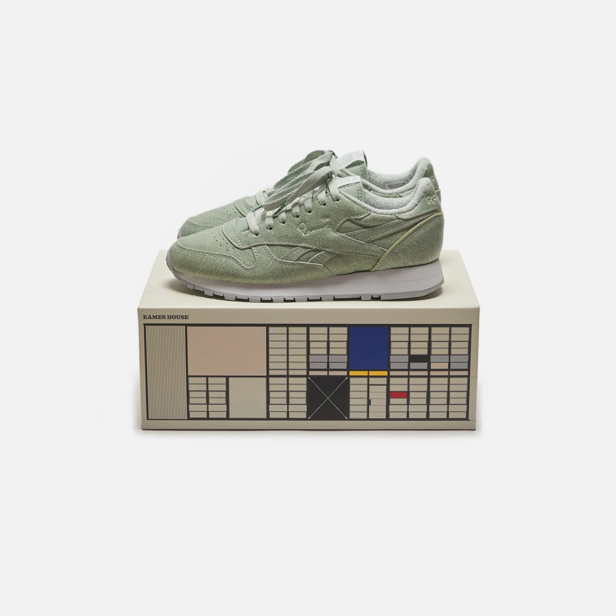 Reebok Classic Leather - Light Sage / Footwear White / Cold Grey 2 - Image 5