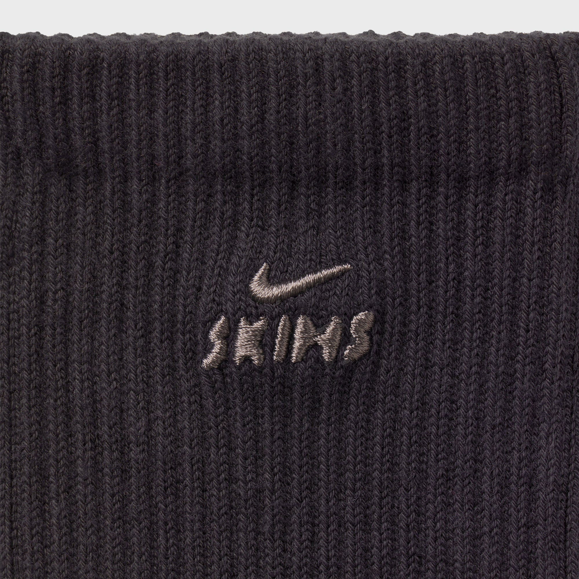 NikeSKIMS Dri-FIT Pilates Grip Crew Socks - Obsidian - Image 2
