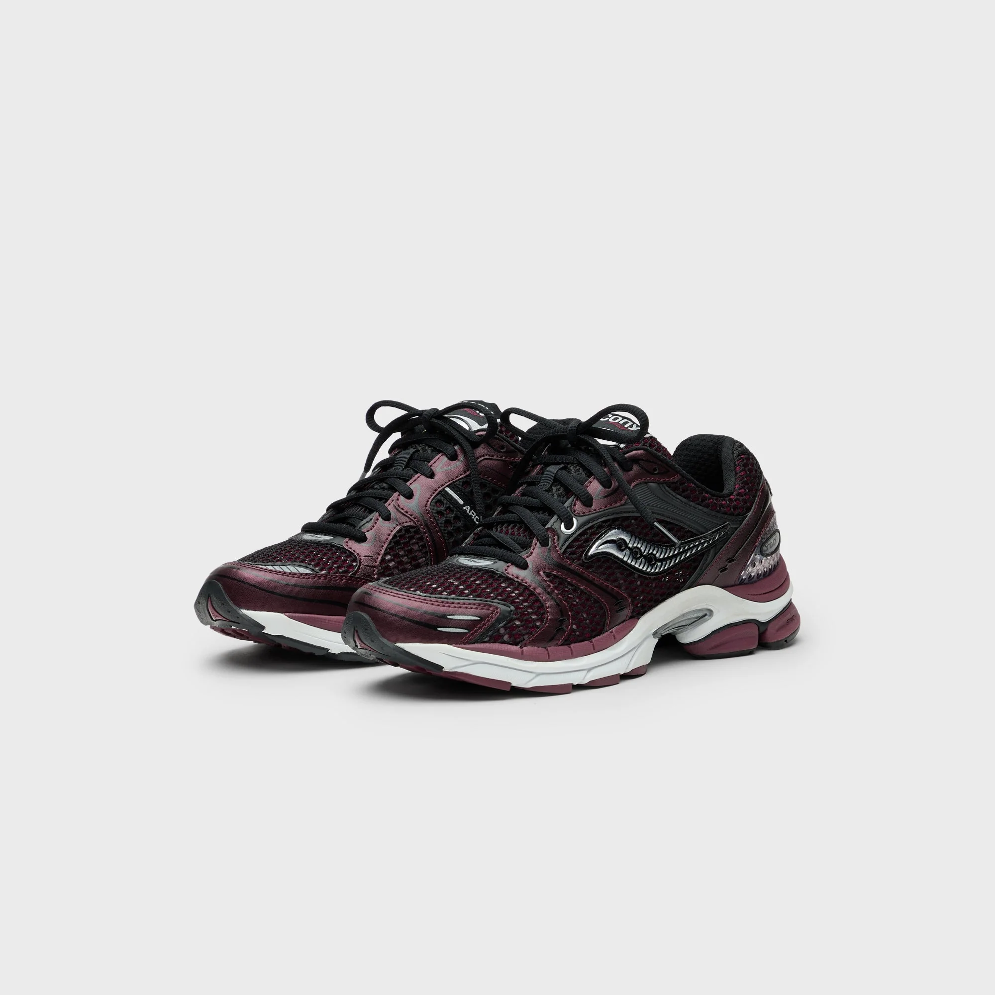 Saucony Progrid Triumph 4 - Maroon / Black - Image 2