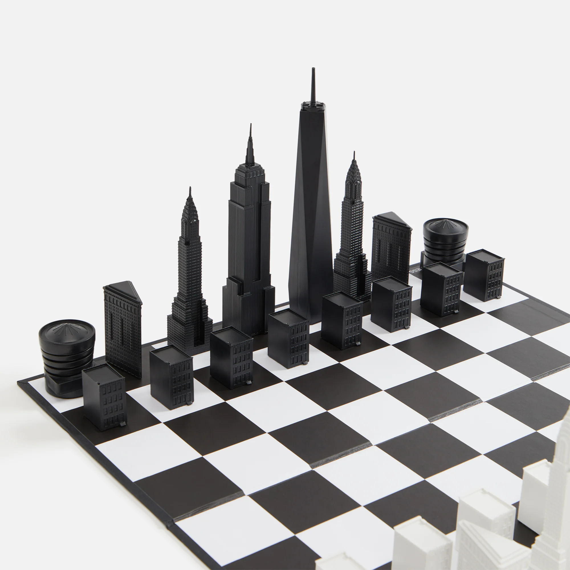 Skyline Chess The New York Edition - Black / White - Image 2