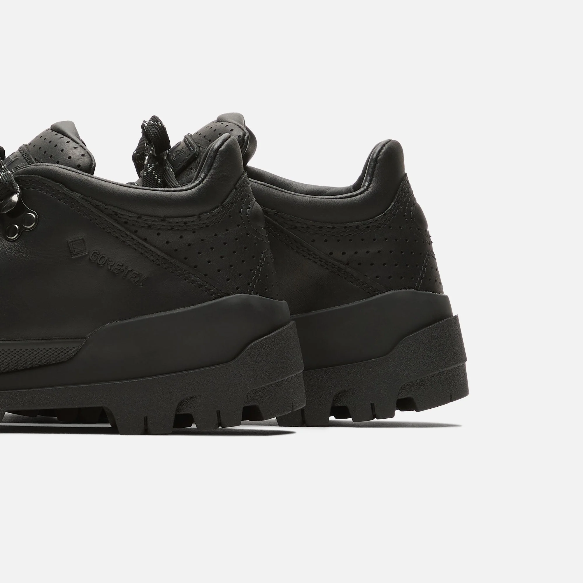 Timberland World Hiker GORE-TEX Boot - Black Full Grain - Image 3