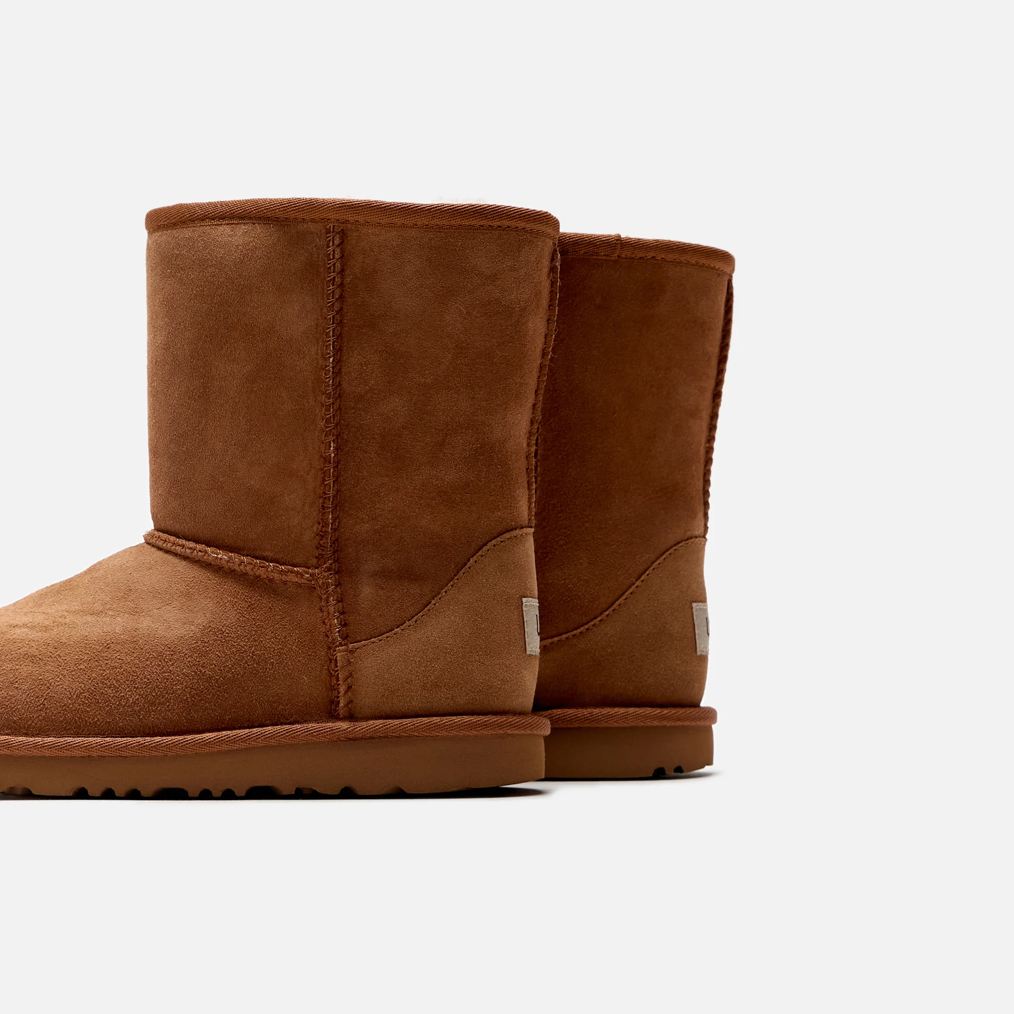 UGG Kids Classic II - Chestnut - Image 3